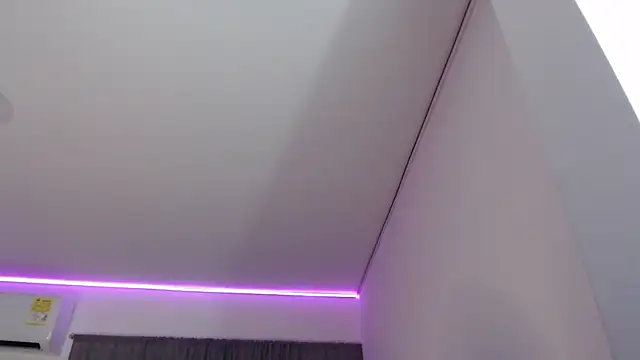 Snapshot of dereckbrownn chatting on March 20, 2025, 11:12 pm dereckbrownn online show from March 20, 2025, 11:12 pm