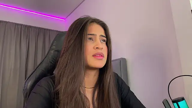 Snapshot of dereckbrownn chatting on March 22, 2025, 10:59 pm dereckbrownn online show from March 22, 2025, 10:59 pm