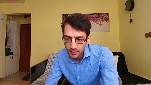 HungEddy online show from December 4, 2025, 8:34 am