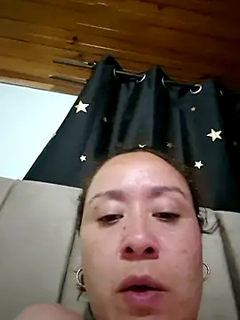 Snapshot of RenataSexy_ chatting on May 12, 2026, 1:36 am RenataSexy online show from May 12, 2026, 1:36 am