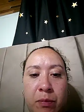 Snapshot of RenataSexy_ chatting on May 14, 2026, 1:23 am RenataSexy online show from May 14, 2026, 1:23 am