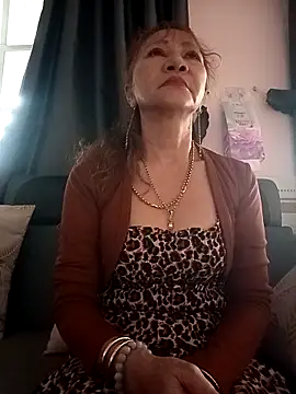 Snapshot of Baby-sexysweet69 chatting on November 11, 2025, 12:21 am Baby-sexysweet69 online show from November 11, 2025, 12:21 am