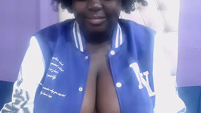 Snapshot of DARKGIANTMELANIN chatting on April 25, 2026, 7:00 am DARKGIANTMELANIN online show from April 25, 2026, 7:00 am