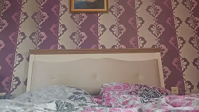 AlejandraDelaney online show from March 11, 2026, 11:27 am