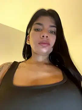 Snapshot of adop_me__ chatting on July 6, 2026, 11:18 pm adop me online show from July 6, 2026, 11:18 pm