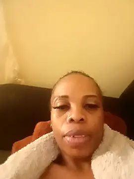 Snapshot of SweetHotLipsX39 chatting on October 17, 2025, 6:27 am SweetHotLipsX39 online show from October 17, 2025, 6:27 am