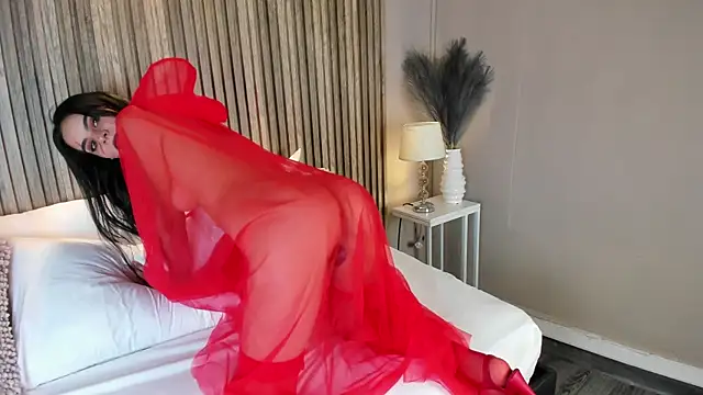 AnahinClar online show from October 31, 2025, 5:36 pm