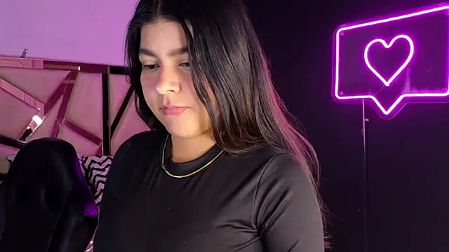 Snapshot of emmalee_01a chatting on February 11, 2025, 11:32 am emmalee 01a online show from February 11, 2025, 11:32 am