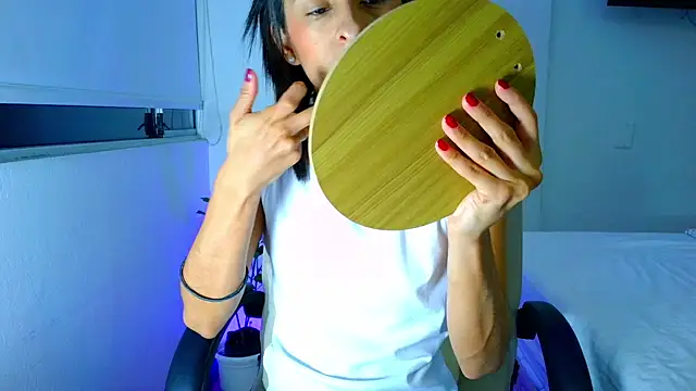 Snapshot of thedianakaro chatting on July 28, 2026, 3:24 am thedianakaro online show from July 28, 2026, 3:24 am