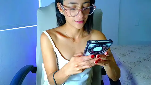 Snapshot of thedianakaro chatting on July 28, 2026, 7:39 pm thedianakaro online show from July 28, 2026, 7:39 pm