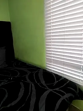 ThickPearlx23 online show from November 12, 2025, 6:58 am