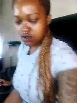 Snapshot of ThickPearlx23 chatting on January 19, 2026, 6:50 am ThickPearlx23 online show from January 19, 2026, 6:50 am