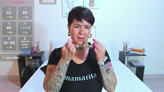 Snapshot of KatInk chatting on December 18, 2024, 5:00 pm KatInk online show from December 18, 2024, 5:00 pm