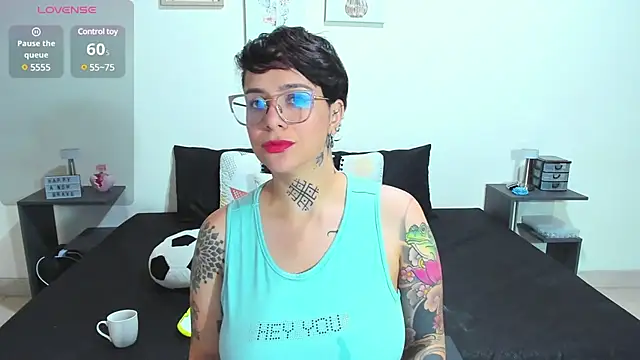 Snapshot of KatInk chatting on February 11, 2025, 2:13 pm KatInk online show from February 11, 2025, 2:13 pm