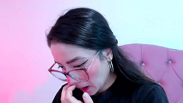 Snapshot of teffy_lee chatting on December 5, 2024, 7:49 pm teffy lee online show from December 5, 2024, 7:49 pm