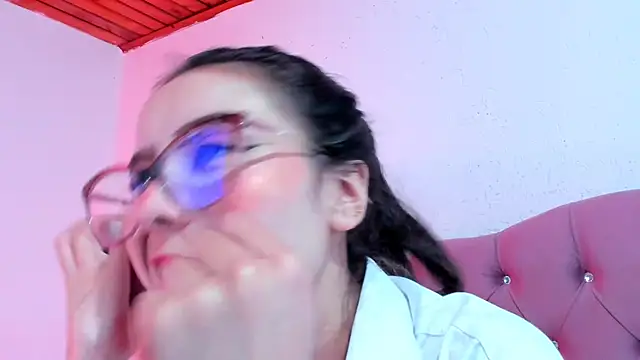 Snapshot of teffy_lee chatting on December 6, 2024, 8:07 pm teffy lee online show from December 6, 2024, 8:07 pm