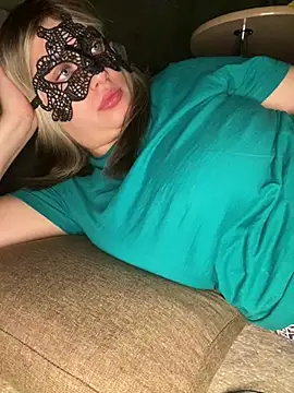 Snapshot of 69Laura696 chatting on February 13, 2025, 8:45 pm 69Laura696 online show from February 13, 2025, 8:45 pm