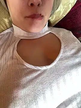 Snapshot of 69Laura696 chatting on February 22, 2025, 9:12 am 69Laura696 online show from February 22, 2025, 9:12 am