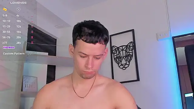 JadeSmiith  online show from February 19, 2025, 10:20 pm