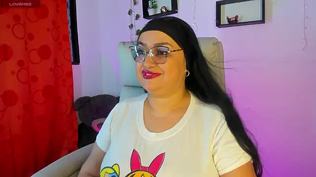 Gia Nahomi online show from February 4, 2026, 10:36 pm