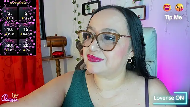 Gia Nahomi online show from April 12, 2026, 9:20 pm