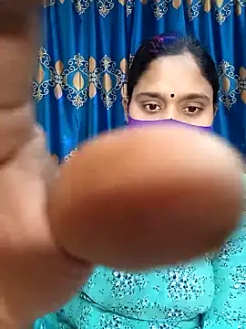 Hot Maleka online show from February 23, 2025, 5:56 am