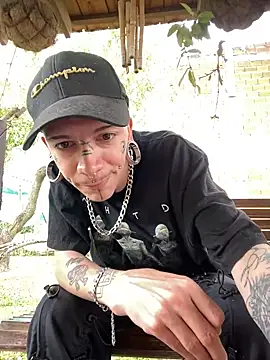 Seebohm1111 online show from December 21, 2024, 3:53 pm