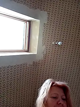 Snapshot of Lauri_scherri chatting on October 12, 2025, 2:16 pm Lauri scherri online show from October 12, 2025, 2:16 pm