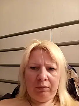 Lauri scherri online show from April 19, 2026, 11:51 pm