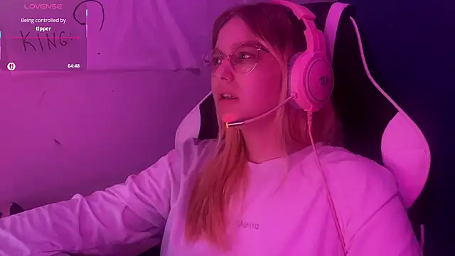 Snapshot of JacyWinslat chatting on March 18, 2025, 7:31 pm JacyWinslat online show from March 18, 2025, 7:31 pm