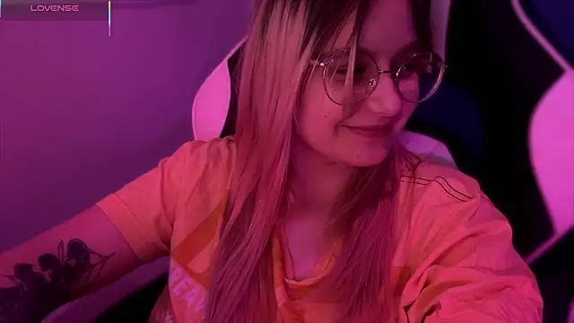 Snapshot of JacyWinslat chatting on March 21, 2025, 9:23 pm JacyWinslat online show from March 21, 2025, 9:23 pm