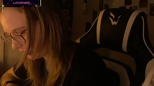 Snapshot of JacyWinslat chatting on October 12, 2025, 12:31 am JacyWinslat online show from October 12, 2025, 12:31 am