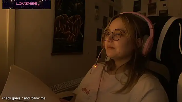 Snapshot of JacyWinslat chatting on October 29, 2025, 3:03 pm JacyWinslat online show from October 29, 2025, 3:03 pm