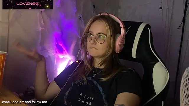 Snapshot of JacyWinslat chatting on November 6, 2025, 7:26 pm JacyWinslat online show from November 6, 2025, 7:26 pm