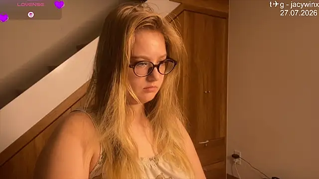 JacyWinslat online show from July 27, 2026, 9:00 pm