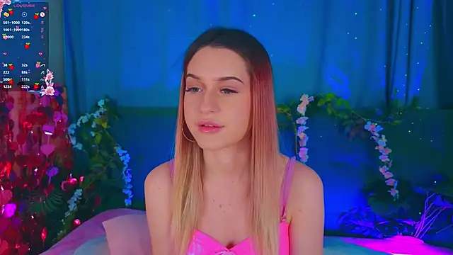 Snapshot of AlinaWalters chatting on February 19, 2026, 8:27 pm AlinaWalters online show from February 19, 2026, 8:27 pm