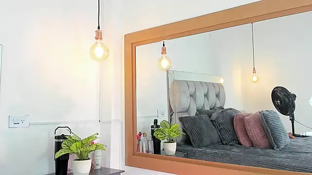 samarawells online show from January 29, 2025, 7:11 pm