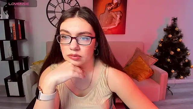 DaniellaLovely online show from December 13, 2024, 10:19 am