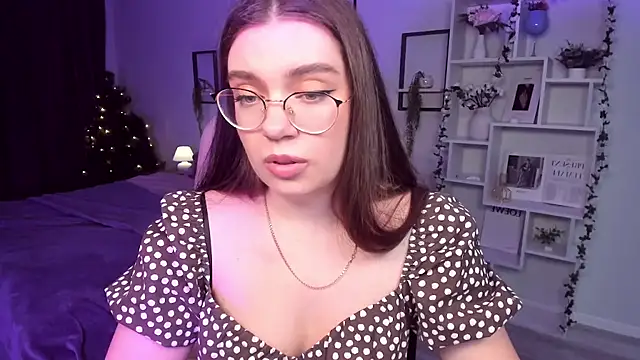 DaniellaLovely online show from January 5, 2025, 8:32 am