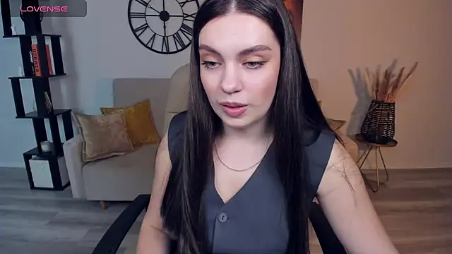 DaniellaLovely online show from March 20, 2025, 2:42 pm