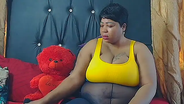 HUMONGUOUSTITSS online show from September 15, 2025, 9:42 am