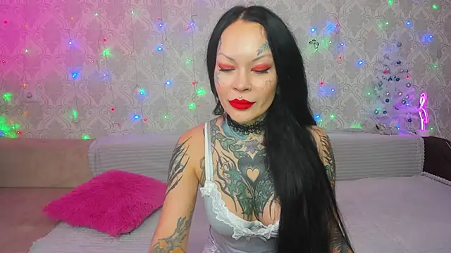 Snapshot of Megan_Black_Moon chatting on December 26, 2024, 4:32 am Megan Black Moon online show from December 26, 2024, 4:32 am