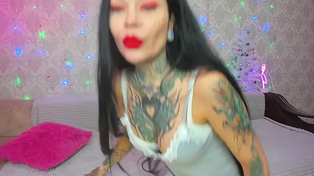 Snapshot of Megan_Black_Moon chatting on December 26, 2024, 7:35 am Megan Black Moon online show from December 26, 2024, 7:35 am