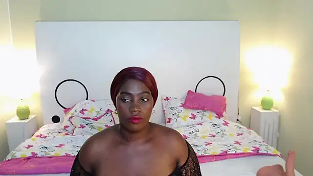 ToriJackes online show from October 14, 2025, 7:36 pm