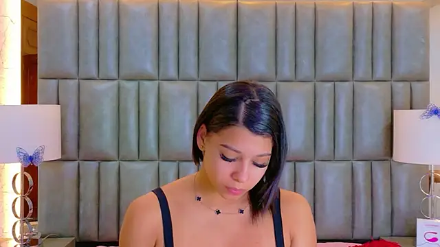 TiaraRosse online show from February 24, 2026, 1:53 pm