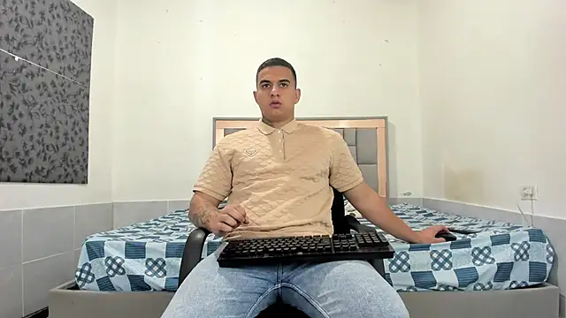 simookeler online show from March 18, 2026, 10:57 pm