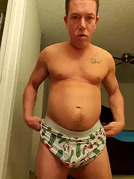 Snapshot of Bigtater1999 chatting on December 31, 2024, 11:06 pm Bigtater1999 online show from December 31, 2024, 11:06 pm