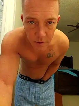 Snapshot of Bigtater1999 chatting on January 4, 2025, 3:07 am Bigtater1999 online show from January 4, 2025, 3:07 am