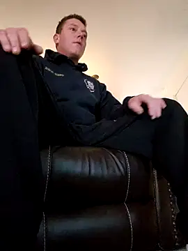 Snapshot of Bigtater1999 chatting on March 18, 2025, 1:53 pm Bigtater1999 online show from March 18, 2025, 1:53 pm