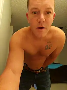 Snapshot of Bigtater1999 chatting on September 14, 2025, 10:42 pm Bigtater1999 online show from September 14, 2025, 10:42 pm